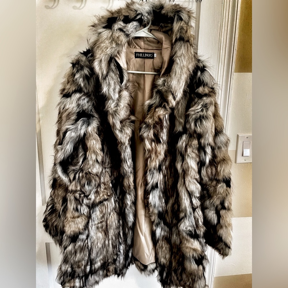 Glamorous vegan fur coat, make winter fabulous